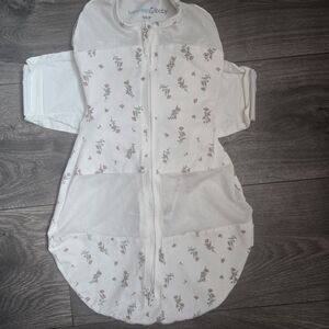 Happiest Baby SNOO Sack Ivory Pink Floral Organic Cotton Swaddle Mesh Small S